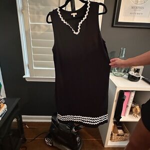 Talbots Black and White V-Neck Sheath Dress